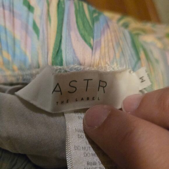 ASTR the Label Marble Swirl Wide Leg Pleated Pants Size M - Picture 5 of 9